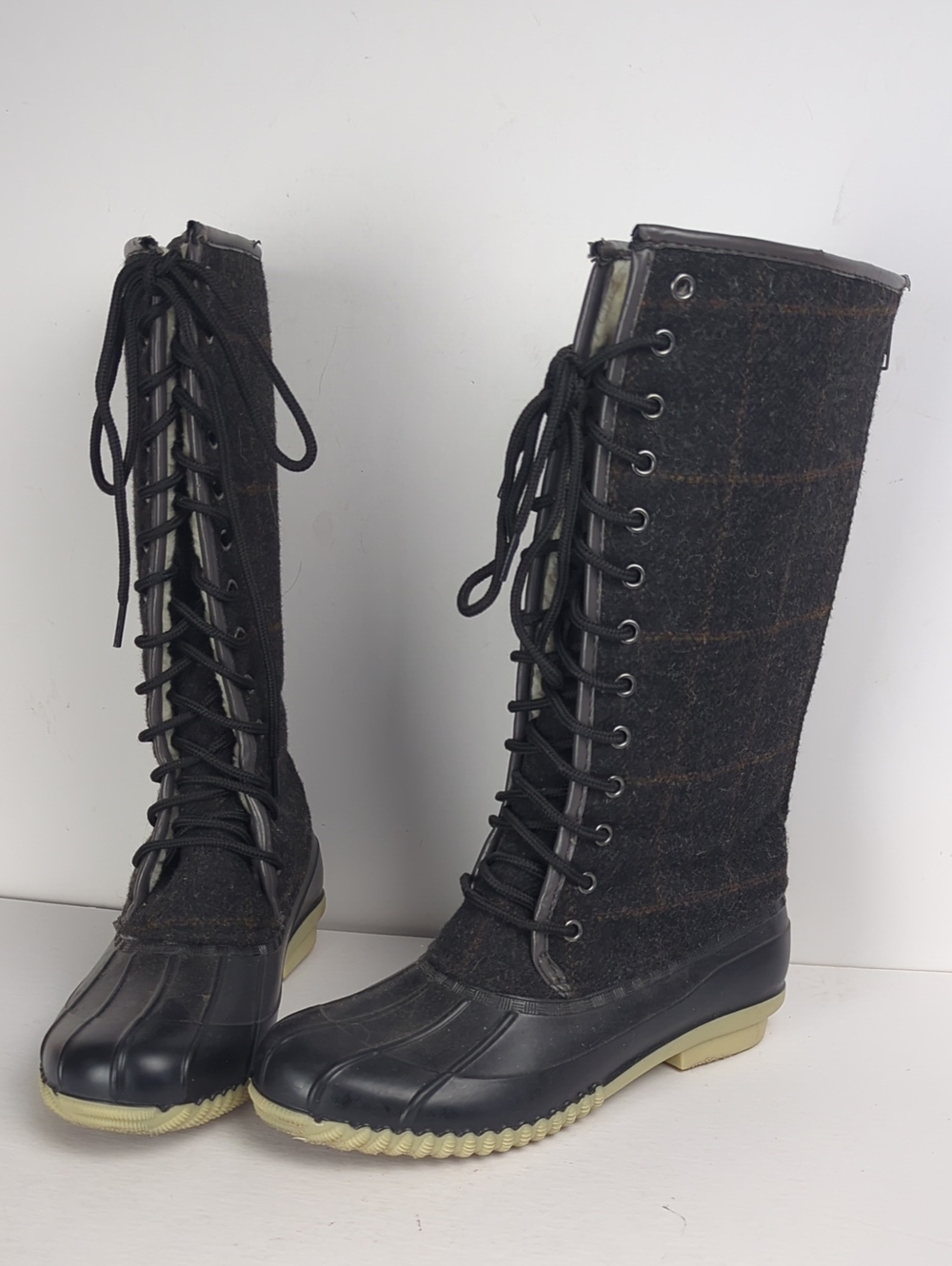 MAGELLAN Women's Tall Lace Up Duck Boots Plaid Sherpa Size 8